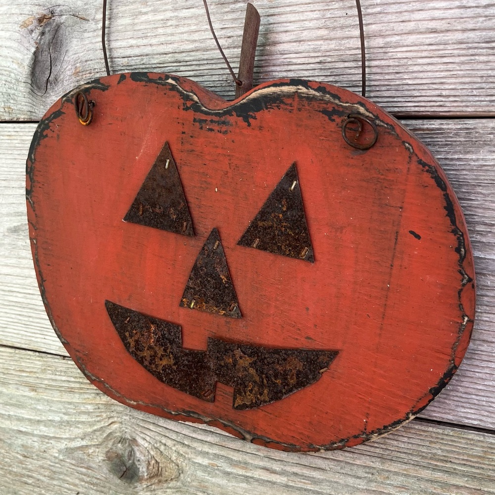 Vintage Wood Pumpkin